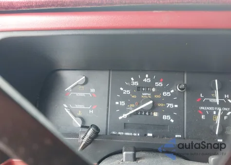 1992 Ford Ranger z USA, uszkodzony, nr VIN 1FTCR10A3NUD34606